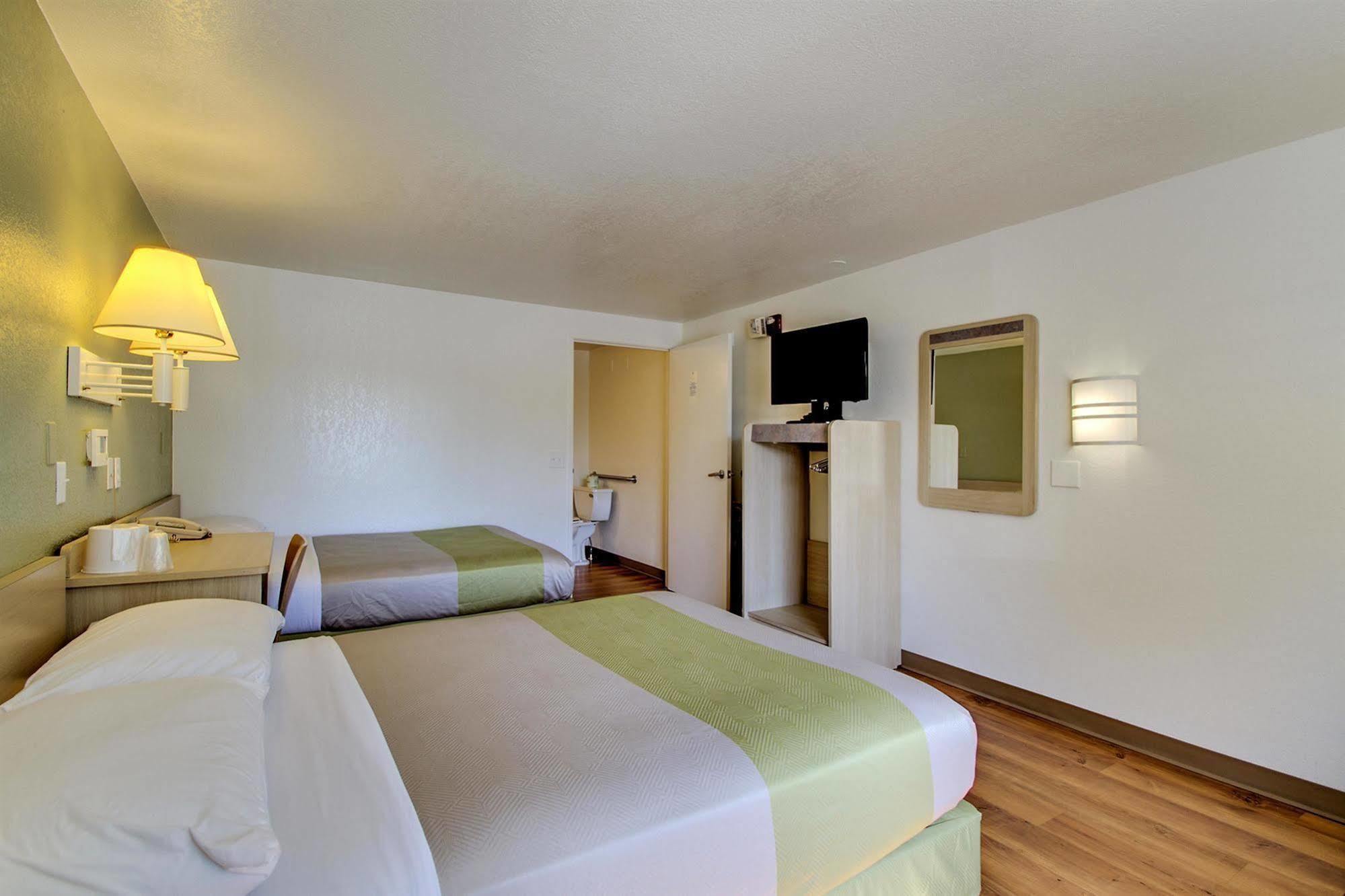 Rodeway Inn Baltimora Esterno foto